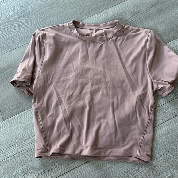 Lululemon crop top - Picture 2 of 4